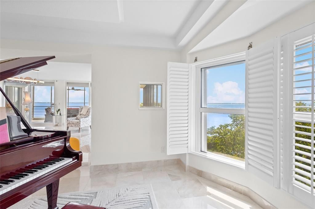 For Sale: $2,050,000 (3 beds, 3 baths, 3083 Square Feet)