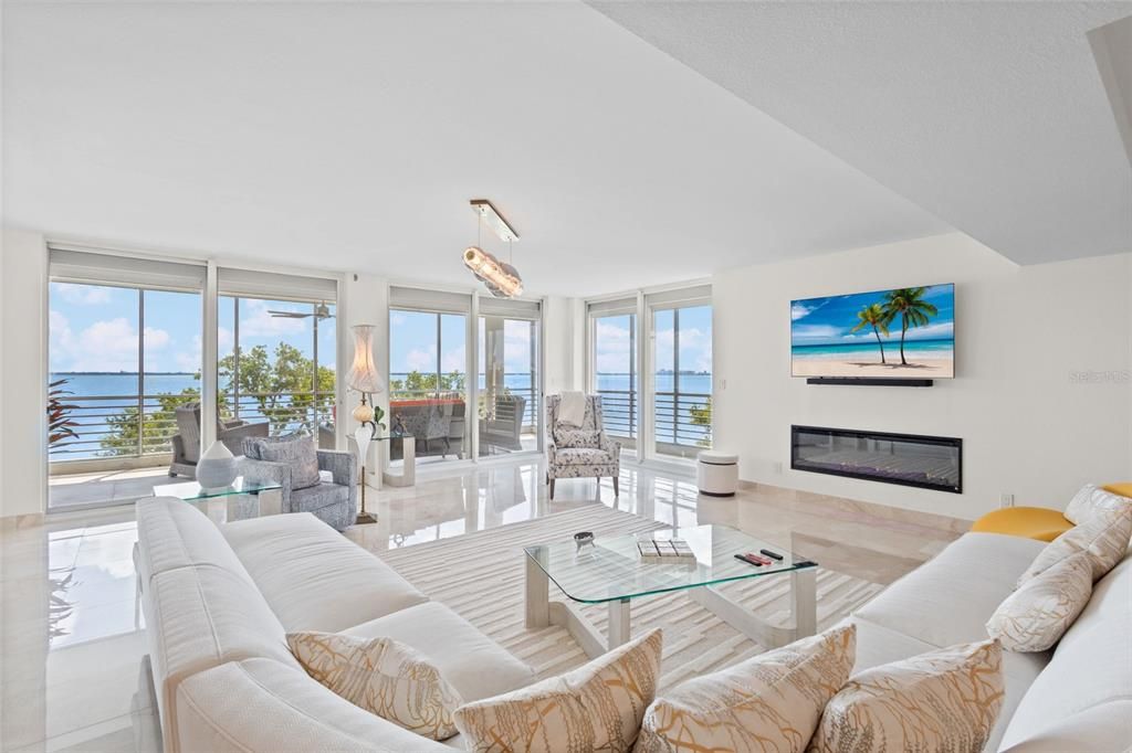 For Sale: $2,050,000 (3 beds, 3 baths, 3083 Square Feet)