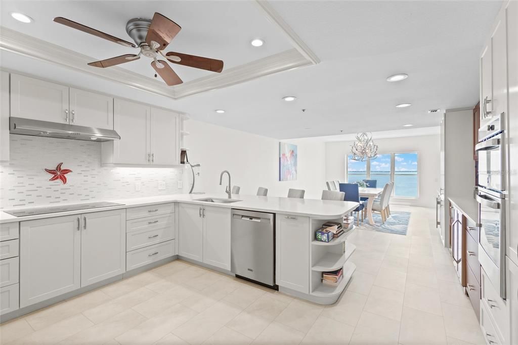 For Sale: $2,050,000 (3 beds, 3 baths, 3083 Square Feet)