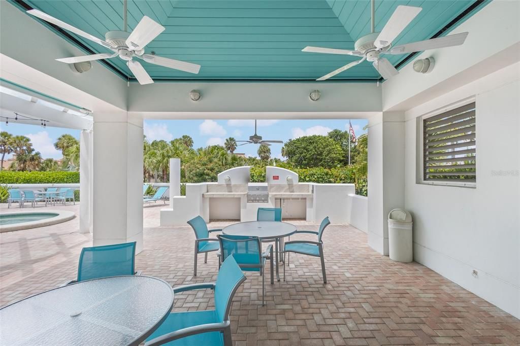 For Sale: $2,050,000 (3 beds, 3 baths, 3083 Square Feet)