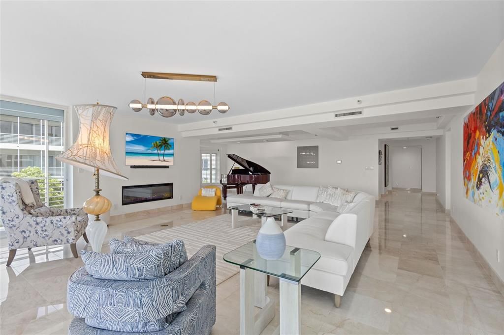 For Sale: $2,050,000 (3 beds, 3 baths, 3083 Square Feet)