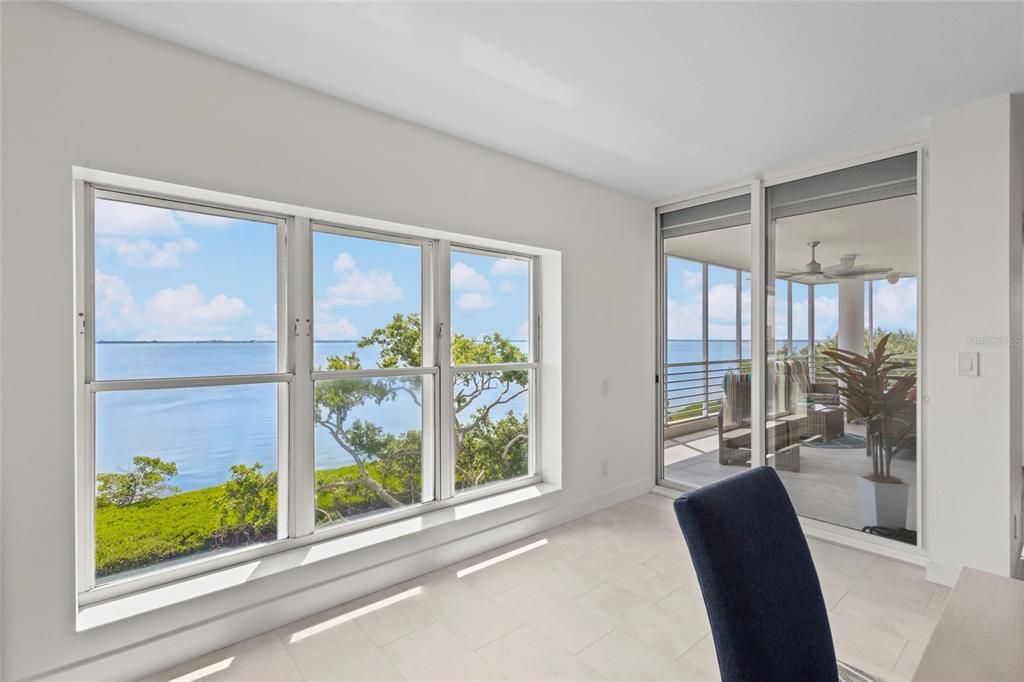 For Sale: $2,050,000 (3 beds, 3 baths, 3083 Square Feet)