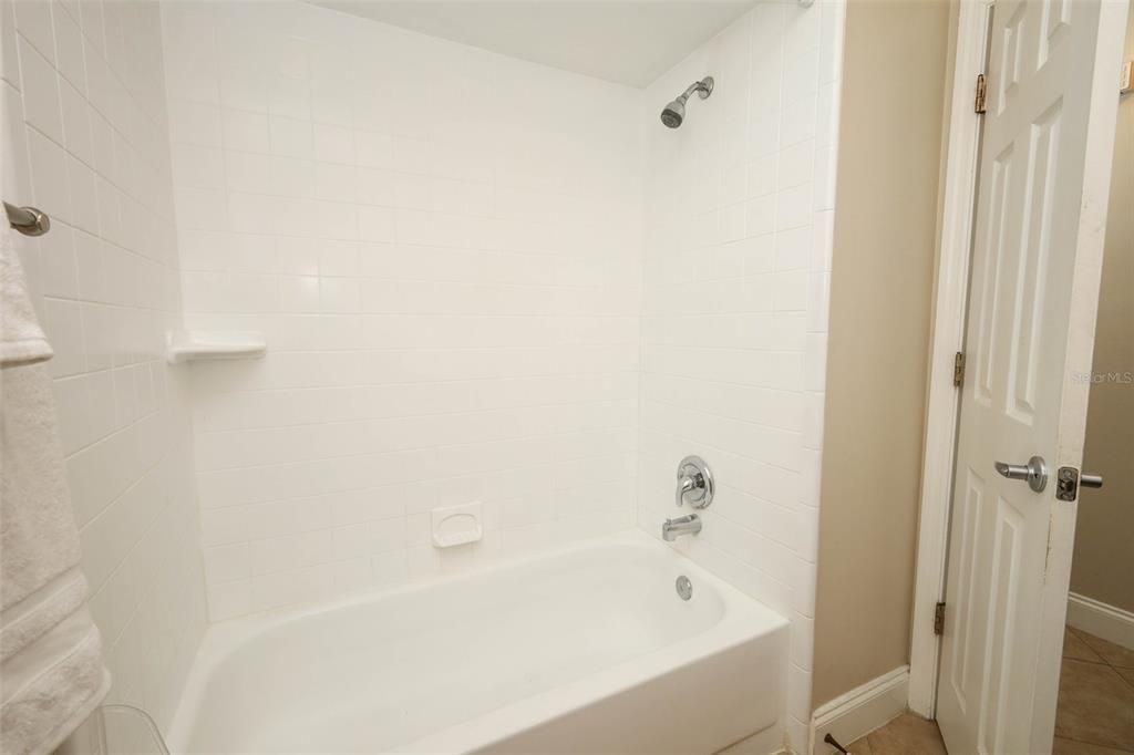 For Sale: $370,000 (3 beds, 2 baths, 1232 Square Feet)