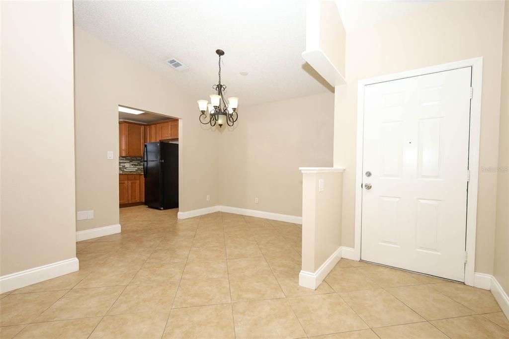 For Sale: $370,000 (3 beds, 2 baths, 1232 Square Feet)