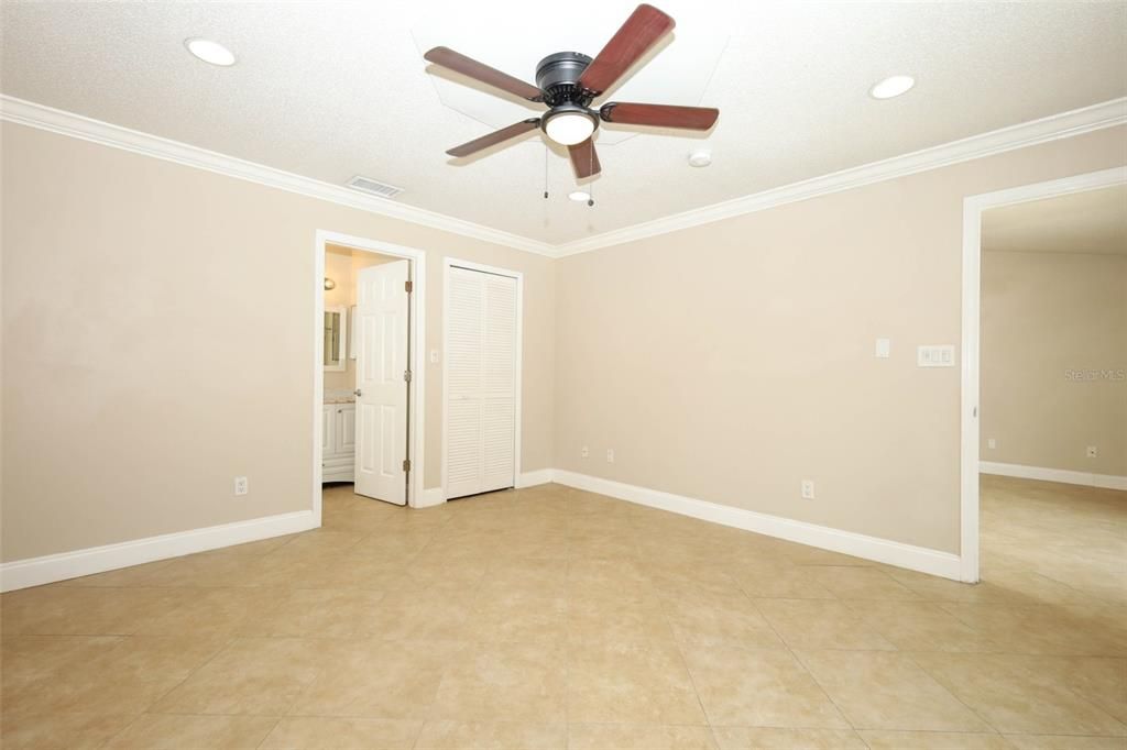 For Sale: $370,000 (3 beds, 2 baths, 1232 Square Feet)
