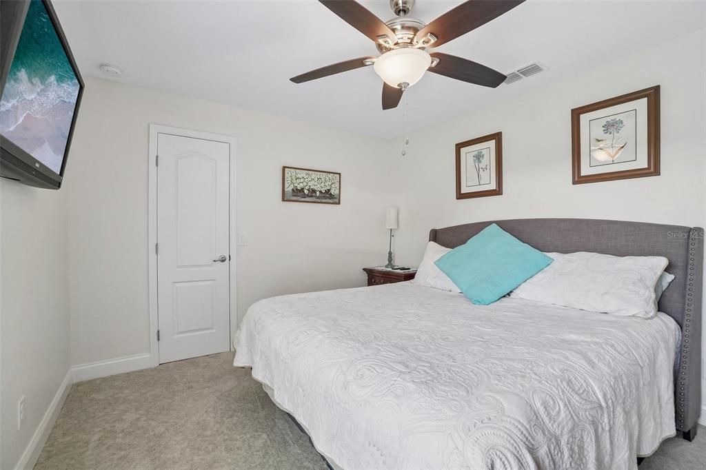 For Sale: $729,900 (4 beds, 3 baths, 2570 Square Feet)
