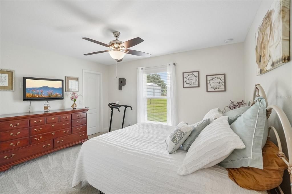 For Sale: $729,900 (4 beds, 3 baths, 2570 Square Feet)