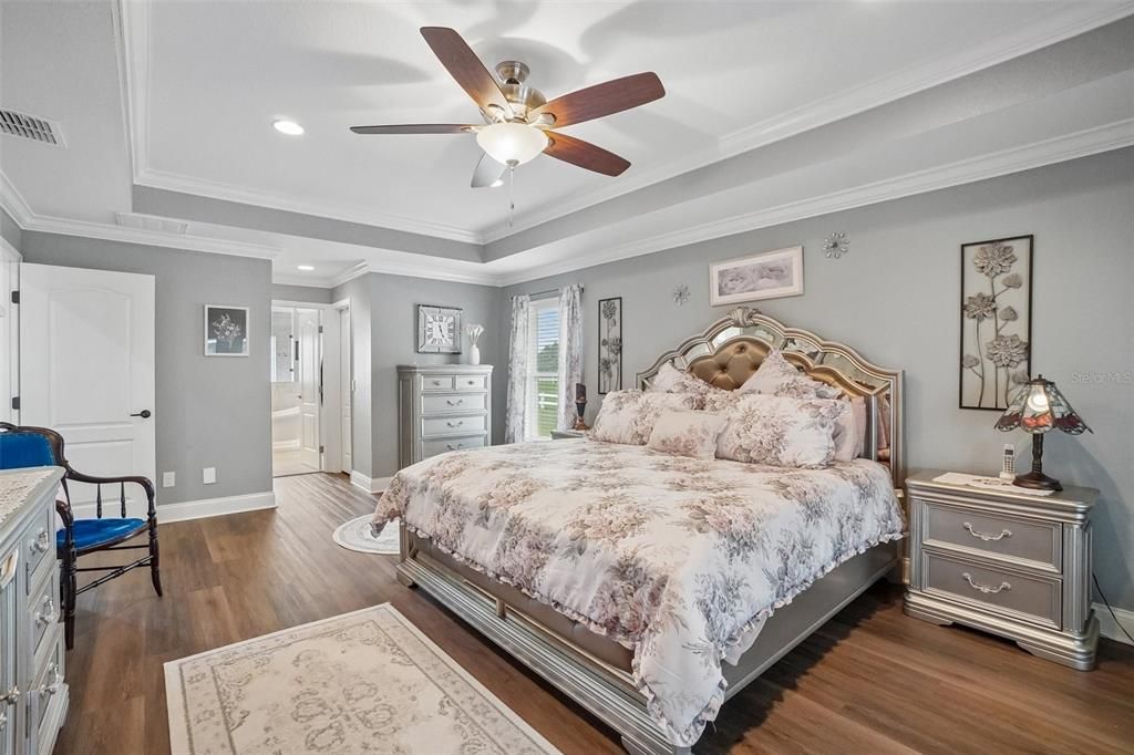 For Sale: $729,900 (4 beds, 3 baths, 2570 Square Feet)