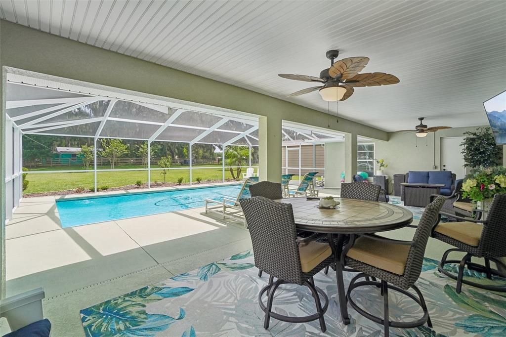 For Sale: $729,900 (4 beds, 3 baths, 2570 Square Feet)