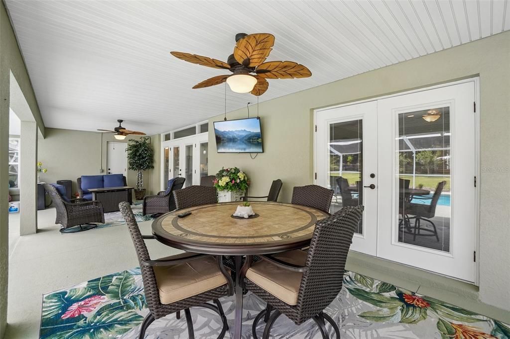 For Sale: $729,900 (4 beds, 3 baths, 2570 Square Feet)