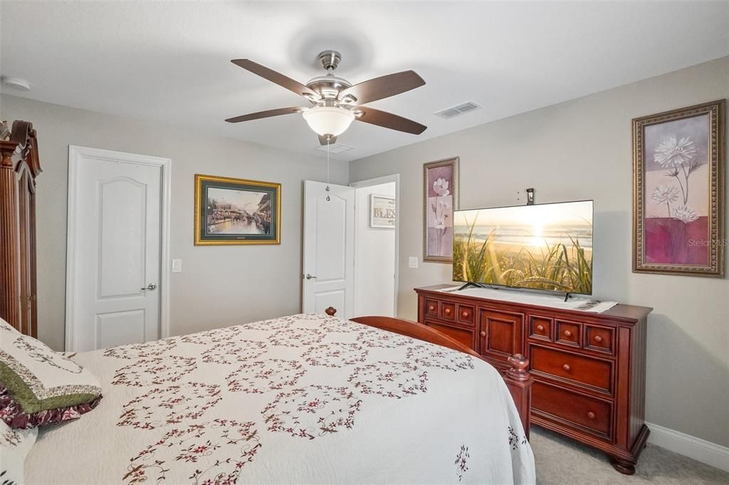 For Sale: $729,900 (4 beds, 3 baths, 2570 Square Feet)