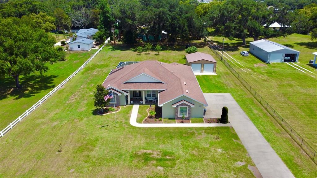 For Sale: $729,900 (4 beds, 3 baths, 2570 Square Feet)