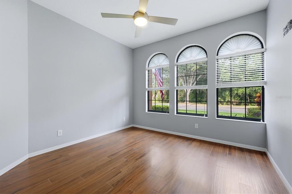 For Sale: $950,000 (4 beds, 3 baths, 2915 Square Feet)