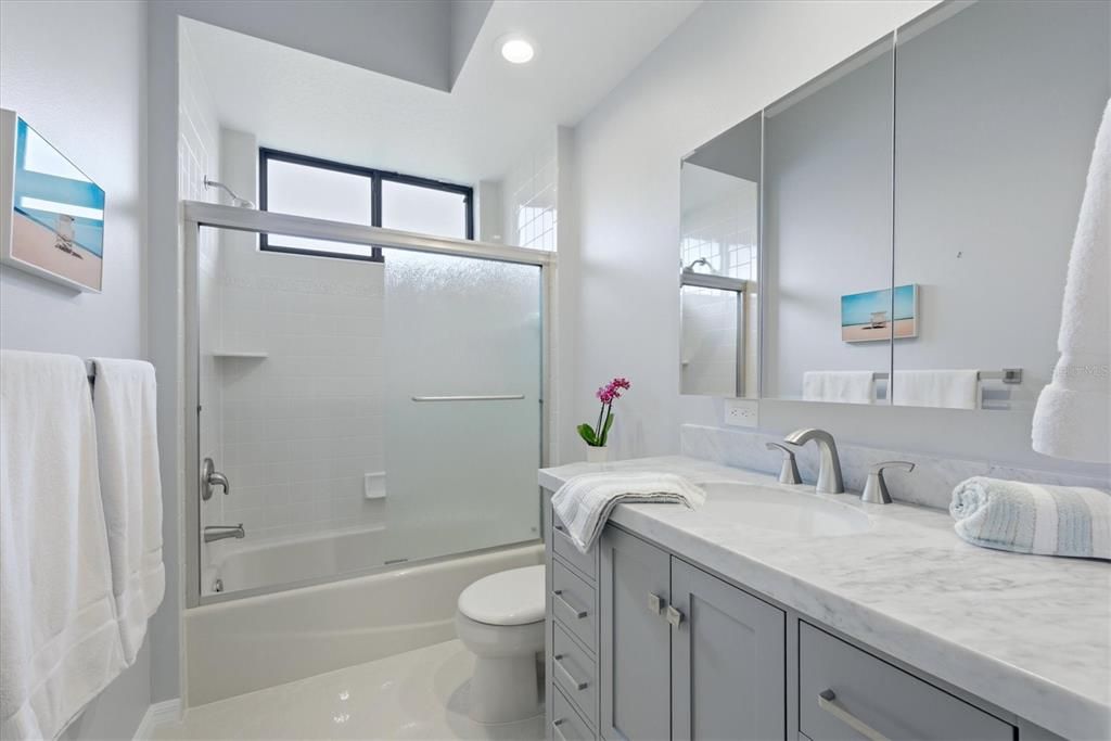 For Sale: $950,000 (4 beds, 3 baths, 2915 Square Feet)