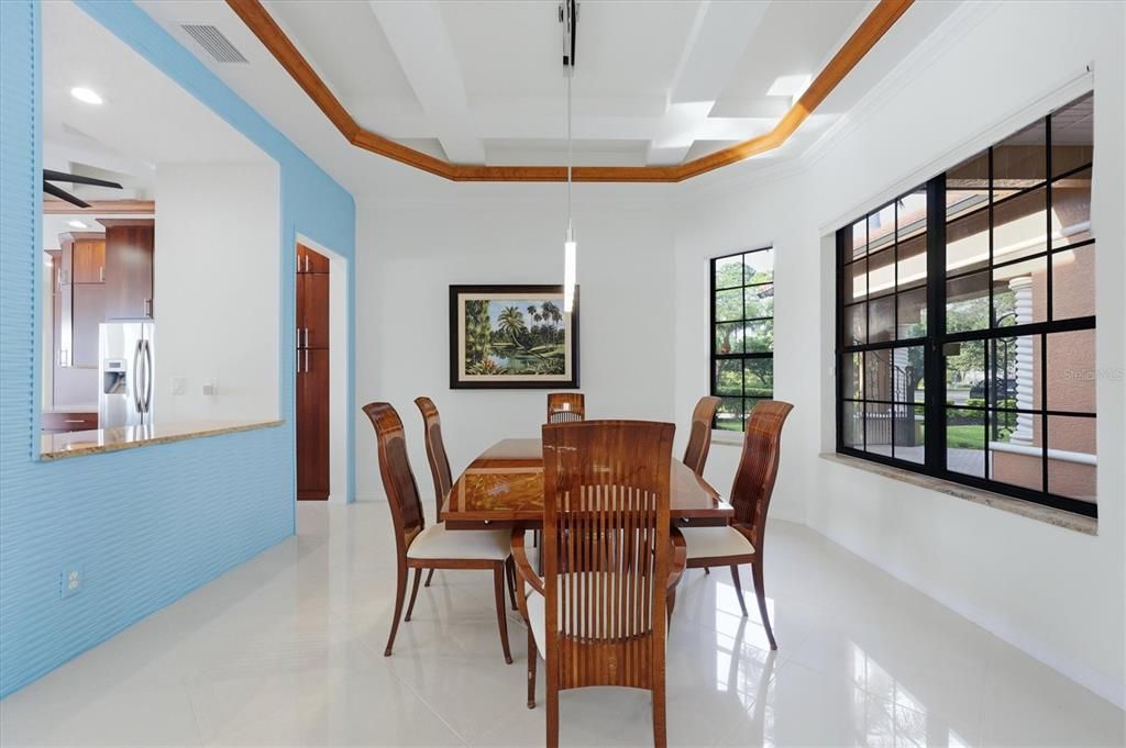 For Sale: $950,000 (4 beds, 3 baths, 2915 Square Feet)