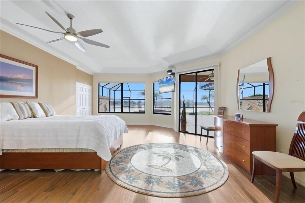 For Sale: $950,000 (4 beds, 3 baths, 2915 Square Feet)
