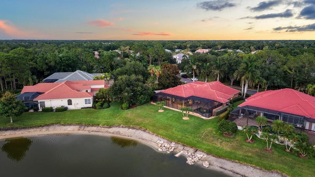 For Sale: $950,000 (4 beds, 3 baths, 2915 Square Feet)