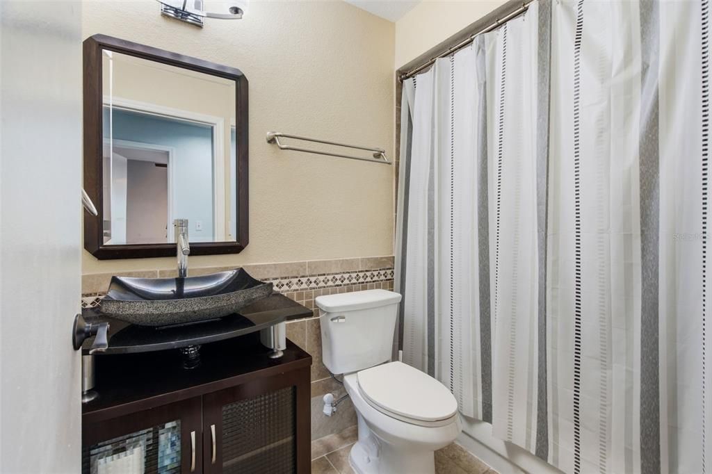 В аренду: $2,700 (3 спален, 2 ванн, 1215 Квадратных фут)