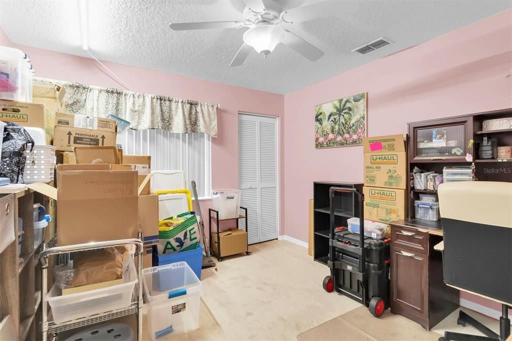 En Venta: $399,900 (4 camas, 3 baños, 2447 Pies cuadrados)