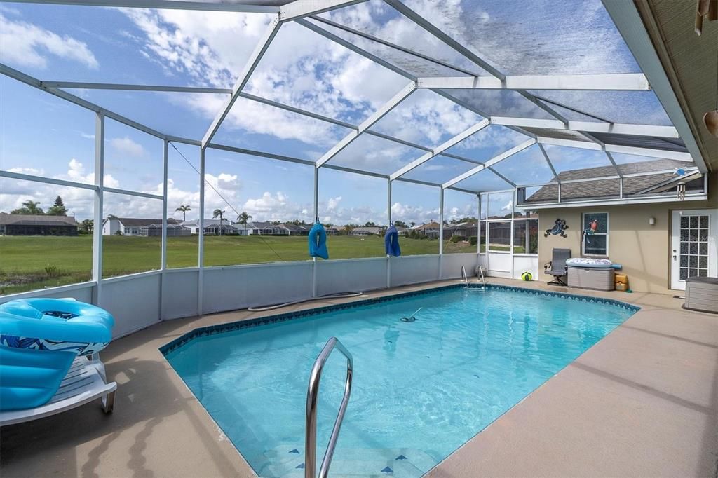 En Venta: $399,900 (4 camas, 3 baños, 2447 Pies cuadrados)