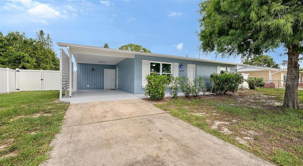 For Sale: $275,000 (2 beds, 2 baths, 1260 Square Feet)