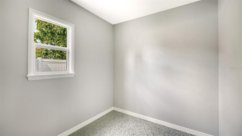 For Sale: $275,000 (2 beds, 2 baths, 1260 Square Feet)