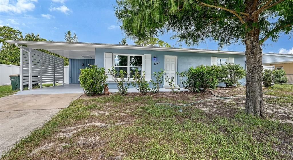 For Sale: $275,000 (2 beds, 2 baths, 1260 Square Feet)