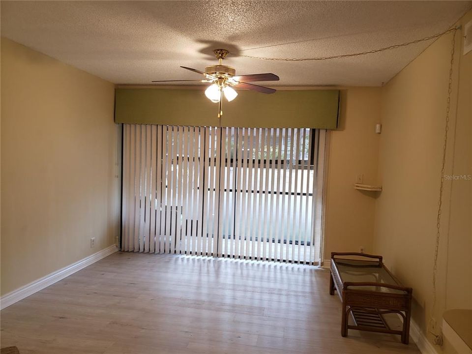 For Rent: $1,400 (2 beds, 2 baths, 900 Square Feet)