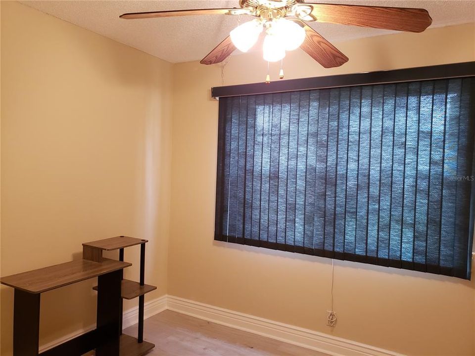 For Rent: $1,400 (2 beds, 2 baths, 900 Square Feet)