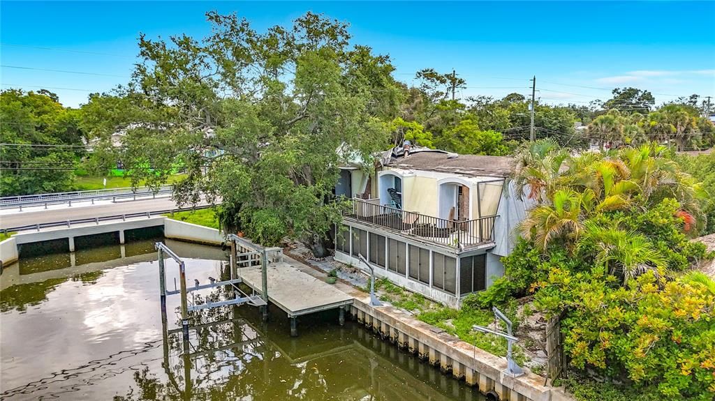 En Venta: $550,000 (3 camas, 2 baños, 1560 Pies cuadrados)