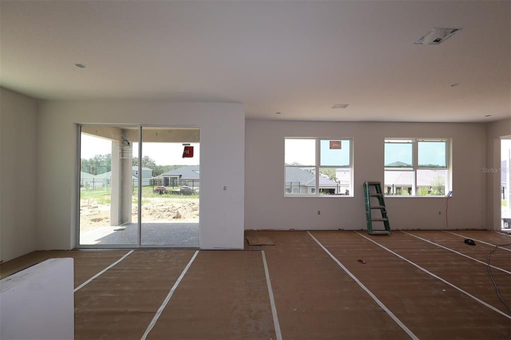 En Venta: $849,990 (5 camas, 4 baños, 3731 Pies cuadrados)