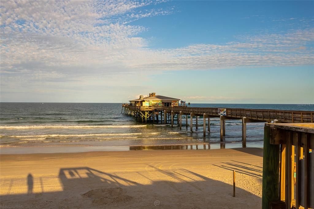 For Sale: $399,000 (4 beds, 3 baths, 2285 Square Feet)