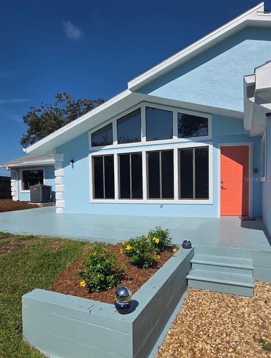 For Sale: $399,000 (4 beds, 3 baths, 2285 Square Feet)