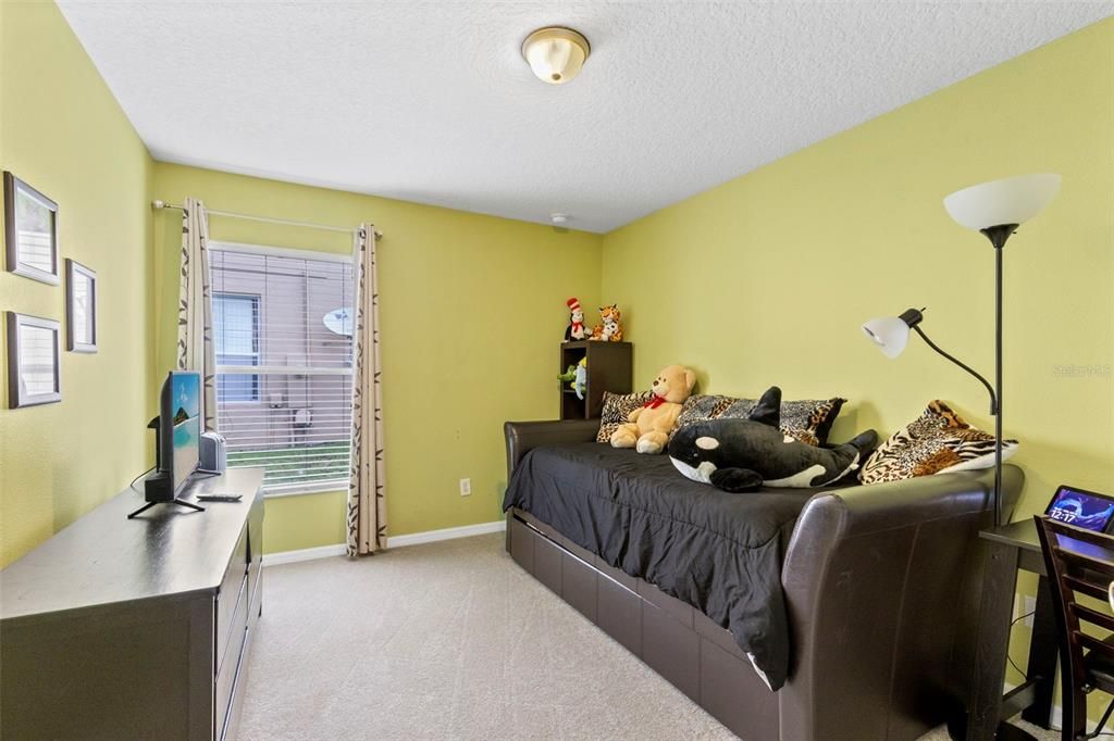 For Sale: $349,900 (4 beds, 2 baths, 1990 Square Feet)