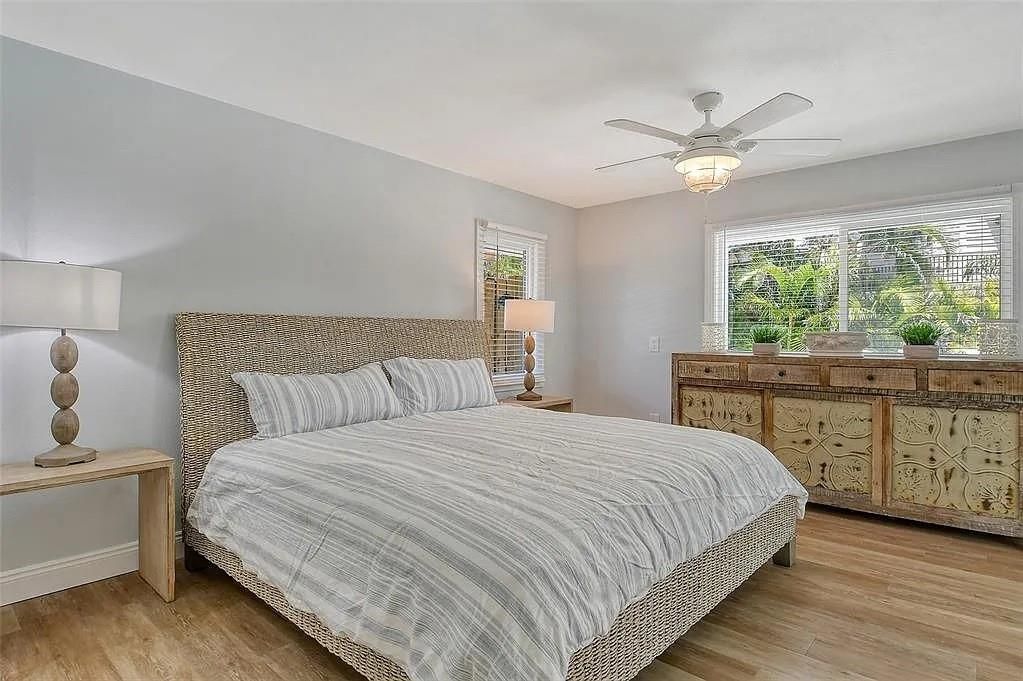 For Rent: $7,000 (4 beds, 3 baths, 2439 Square Feet)