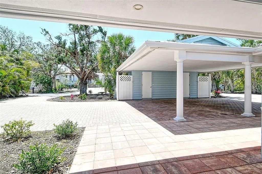 For Rent: $7,000 (4 beds, 3 baths, 2439 Square Feet)