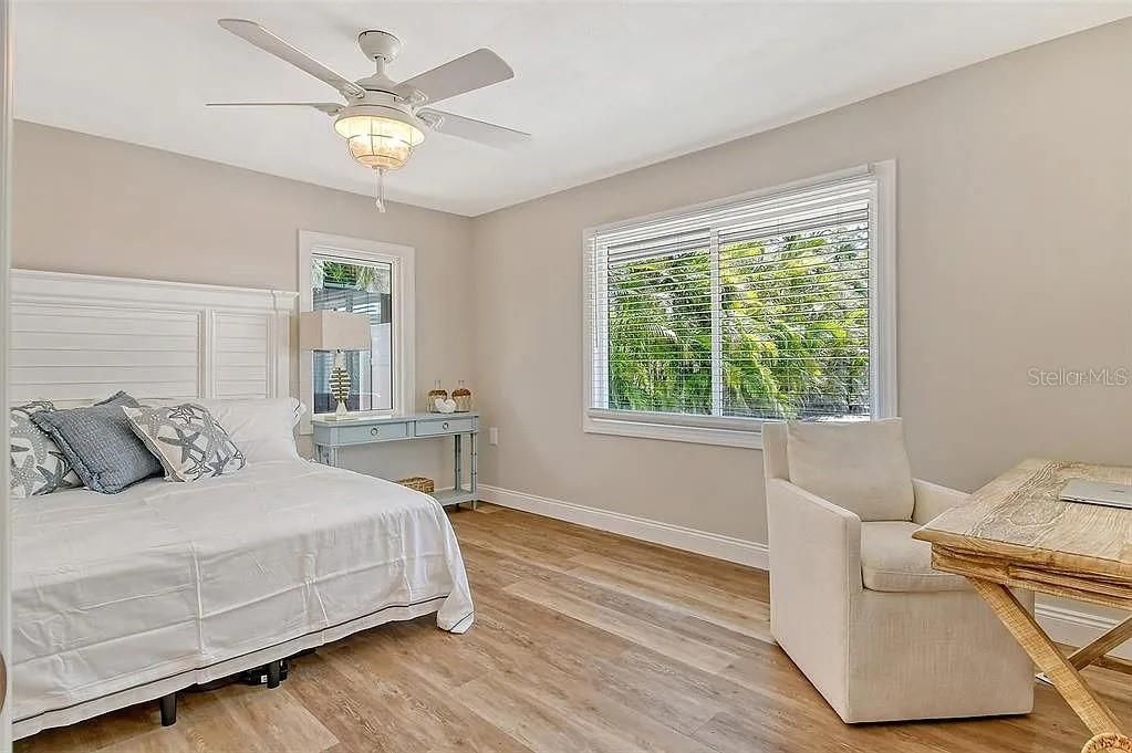 For Rent: $7,000 (4 beds, 3 baths, 2439 Square Feet)