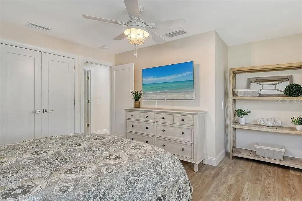 For Rent: $7,000 (4 beds, 3 baths, 2439 Square Feet)