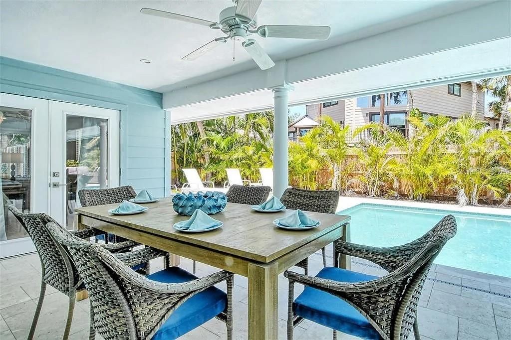 For Rent: $7,000 (4 beds, 3 baths, 2439 Square Feet)