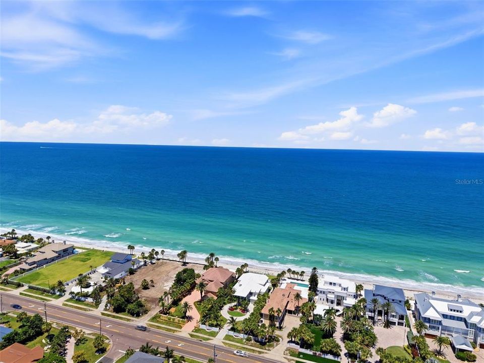 For Sale: $8,799,000 (4 beds, 4 baths, 3584 Square Feet)