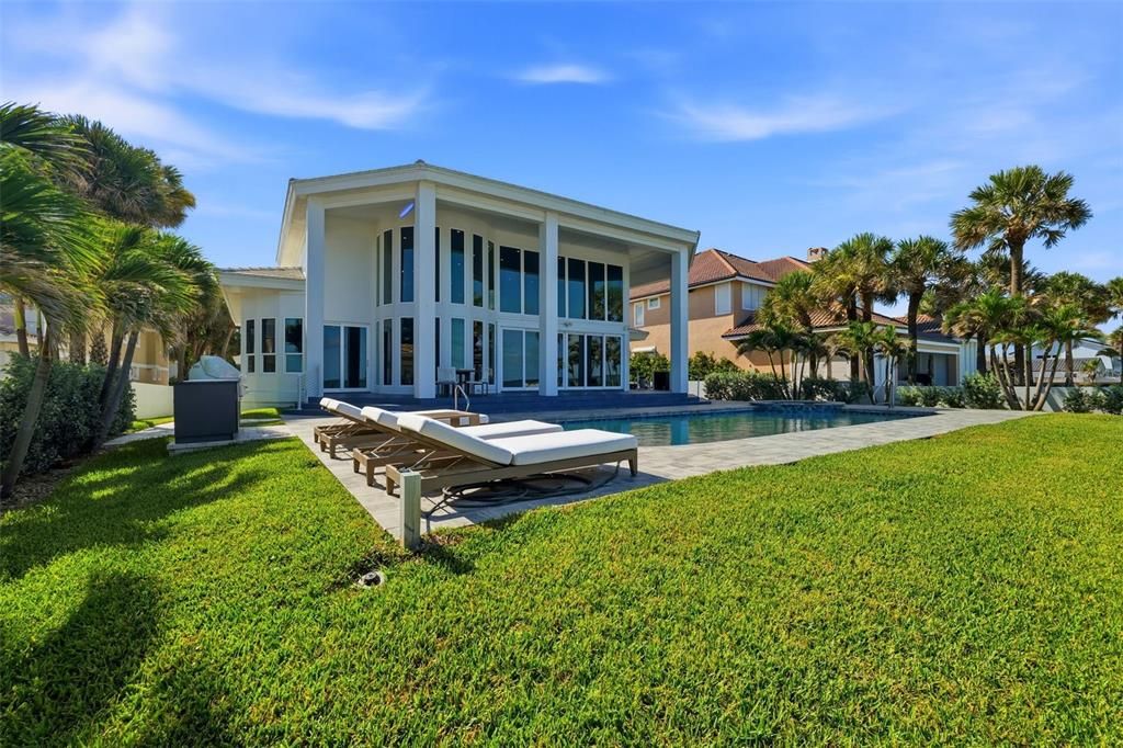 For Sale: $8,799,000 (4 beds, 4 baths, 3584 Square Feet)