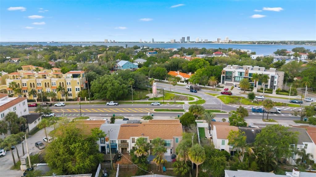 For Rent: $3,600 (2 beds, 2 baths, 1376 Square Feet)