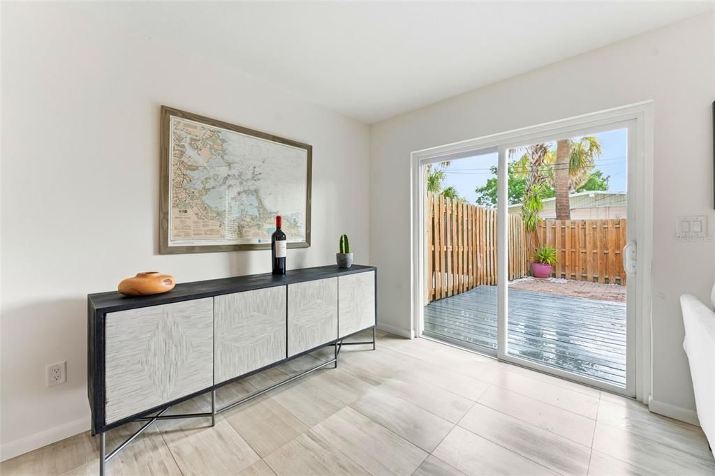For Rent: $3,600 (2 beds, 2 baths, 1376 Square Feet)