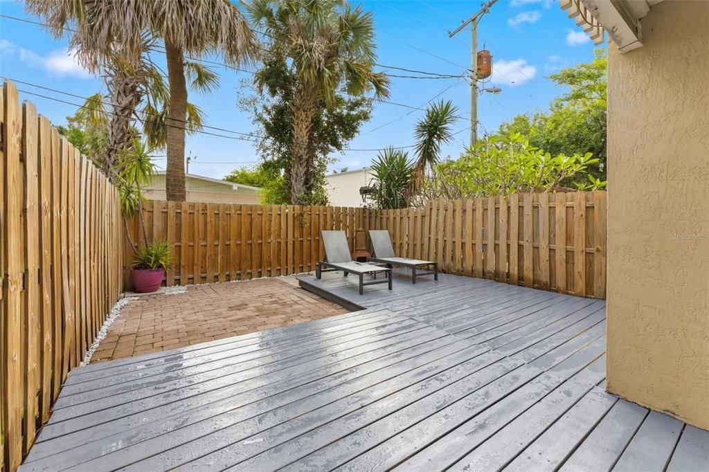 For Rent: $3,600 (2 beds, 2 baths, 1376 Square Feet)