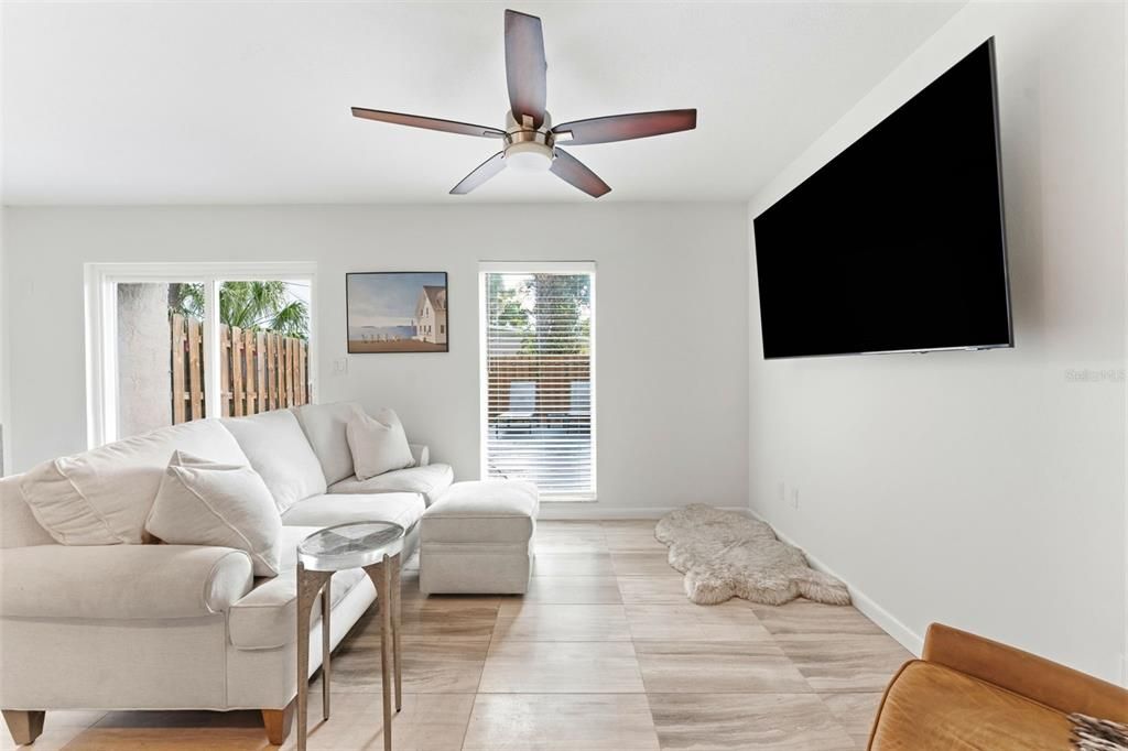 For Rent: $3,600 (2 beds, 2 baths, 1376 Square Feet)