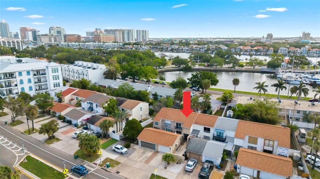 For Rent: $3,600 (2 beds, 2 baths, 1376 Square Feet)