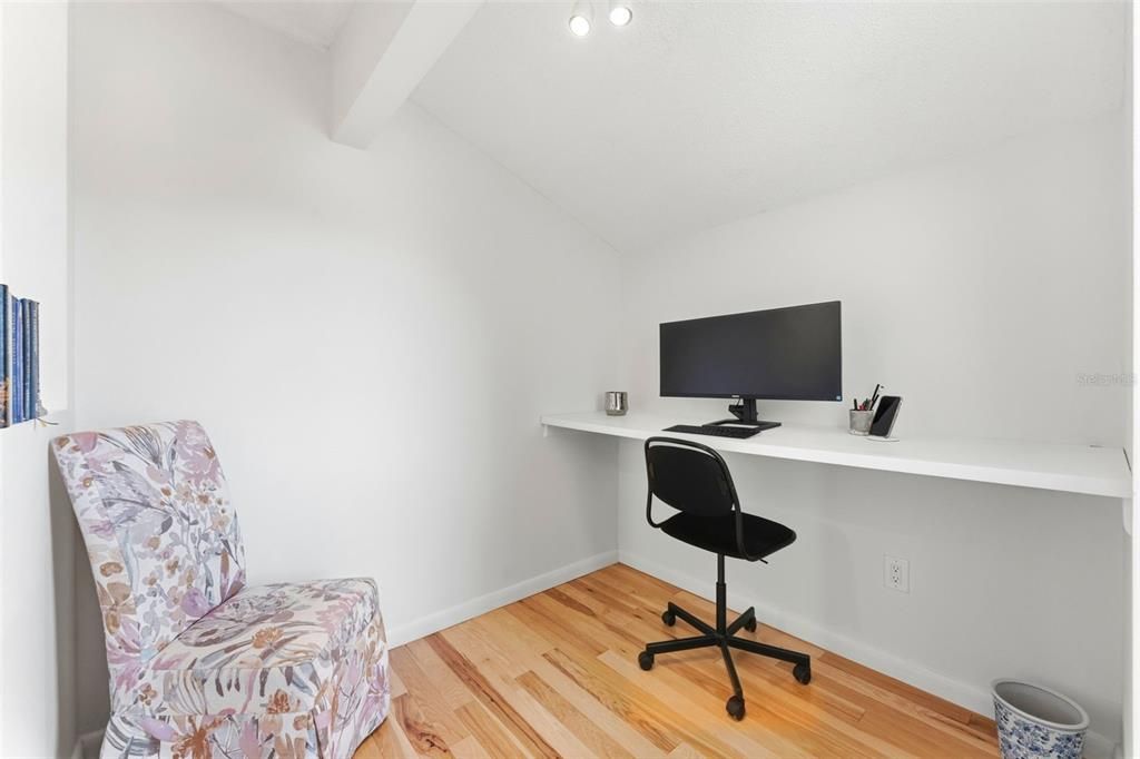 For Rent: $3,600 (2 beds, 2 baths, 1376 Square Feet)