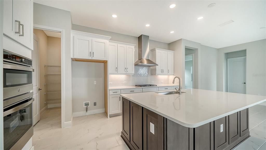For Sale: $747,990 (3 beds, 2 baths, 2309 Square Feet)