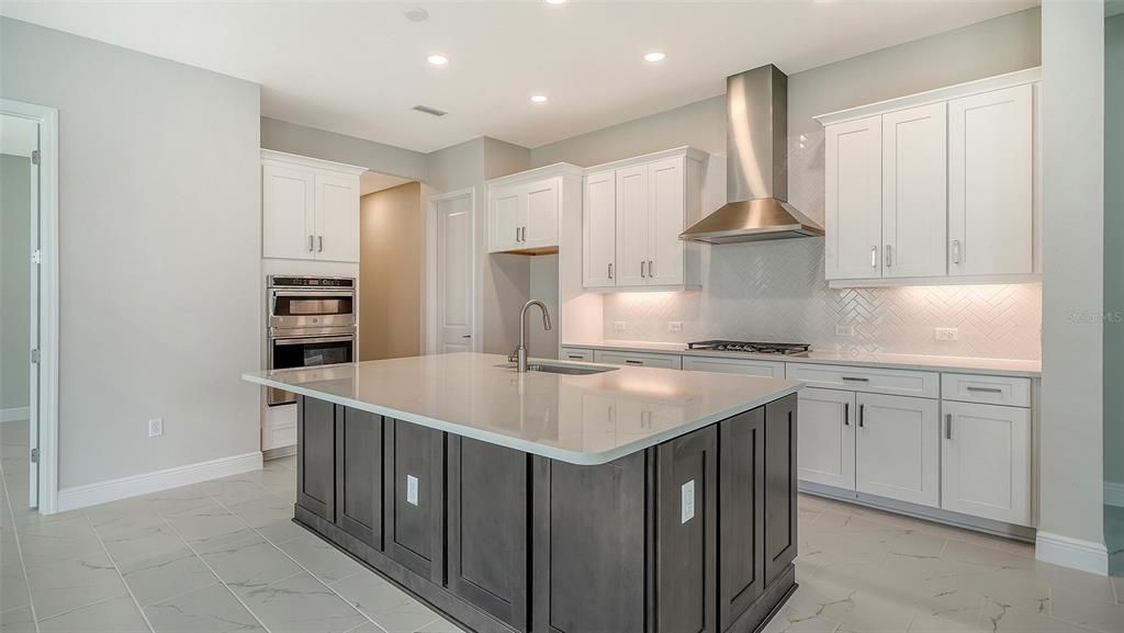 For Sale: $747,990 (3 beds, 2 baths, 2309 Square Feet)
