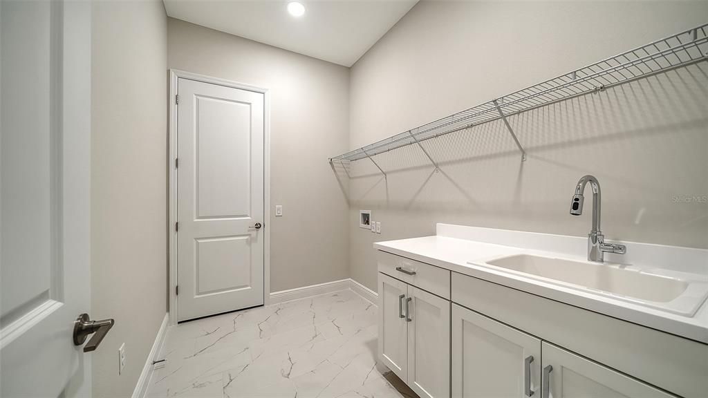 For Sale: $747,990 (3 beds, 2 baths, 2309 Square Feet)